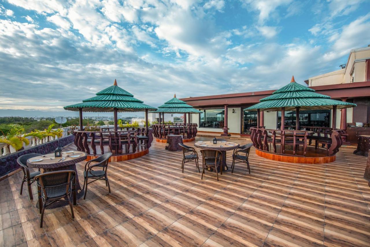 Jenneys Residency Otel Coimbatore Dış mekan fotoğraf