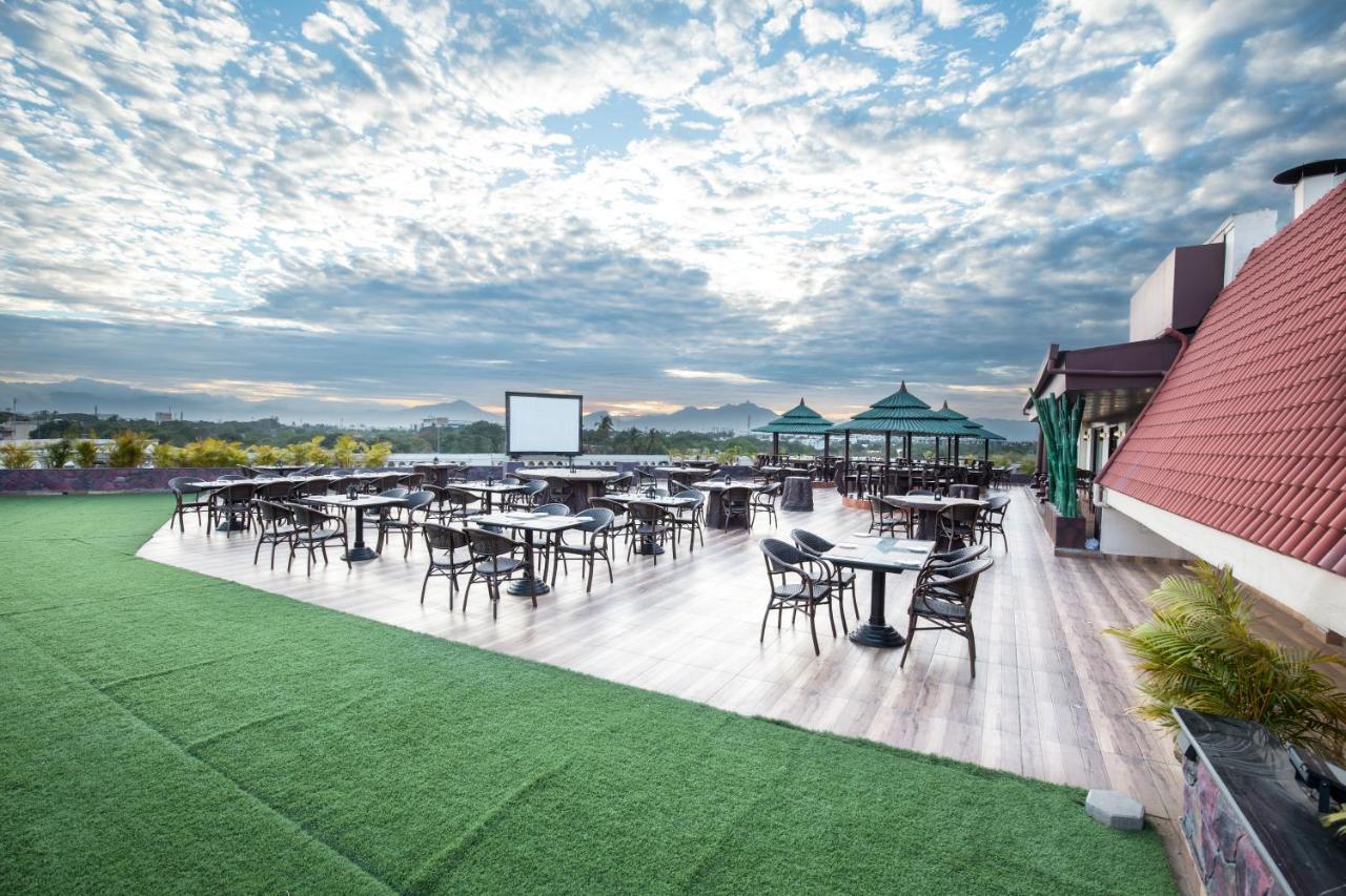 Jenneys Residency Otel Coimbatore Dış mekan fotoğraf