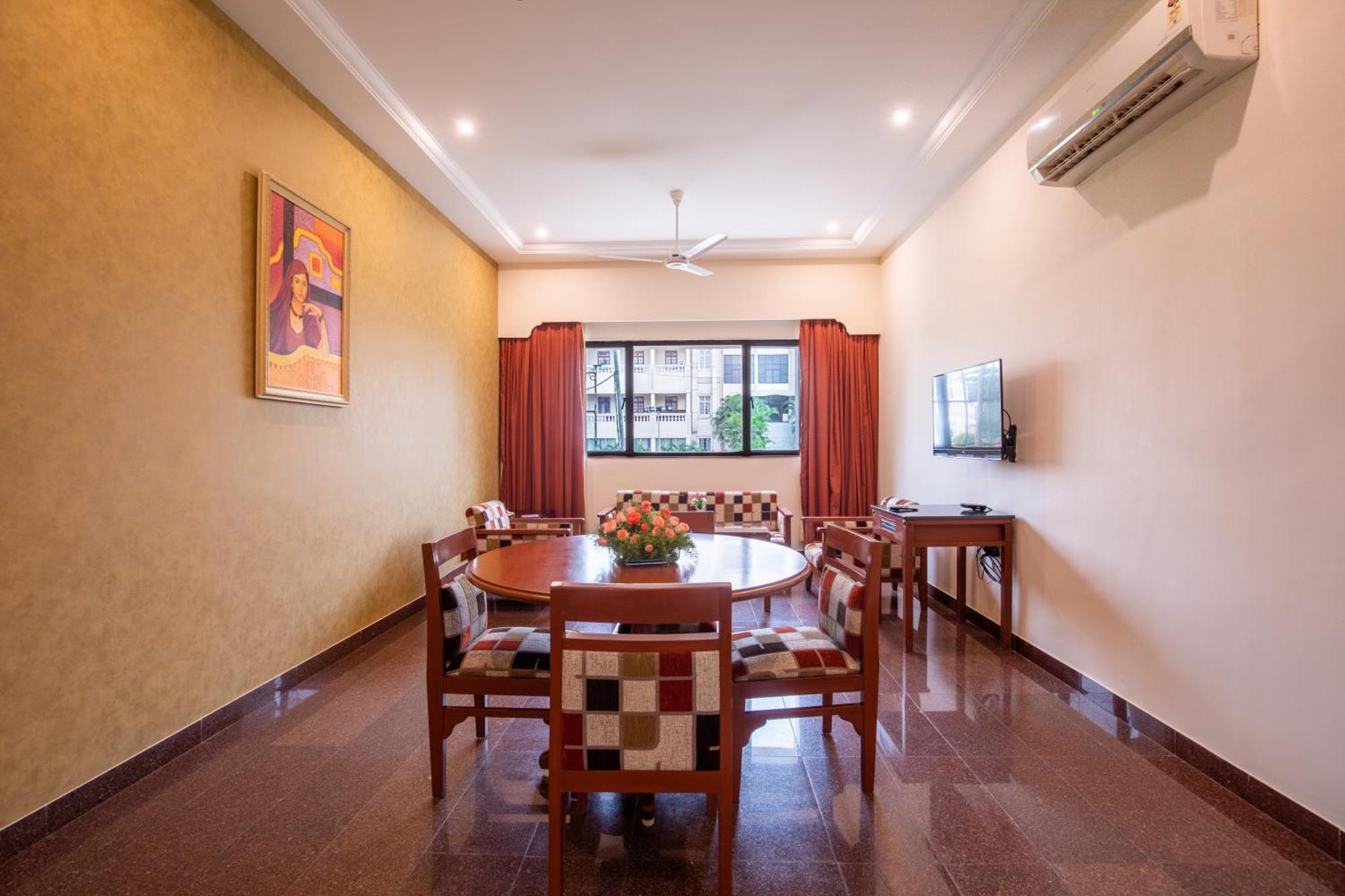 Jenneys Residency Otel Coimbatore Oda fotoğraf