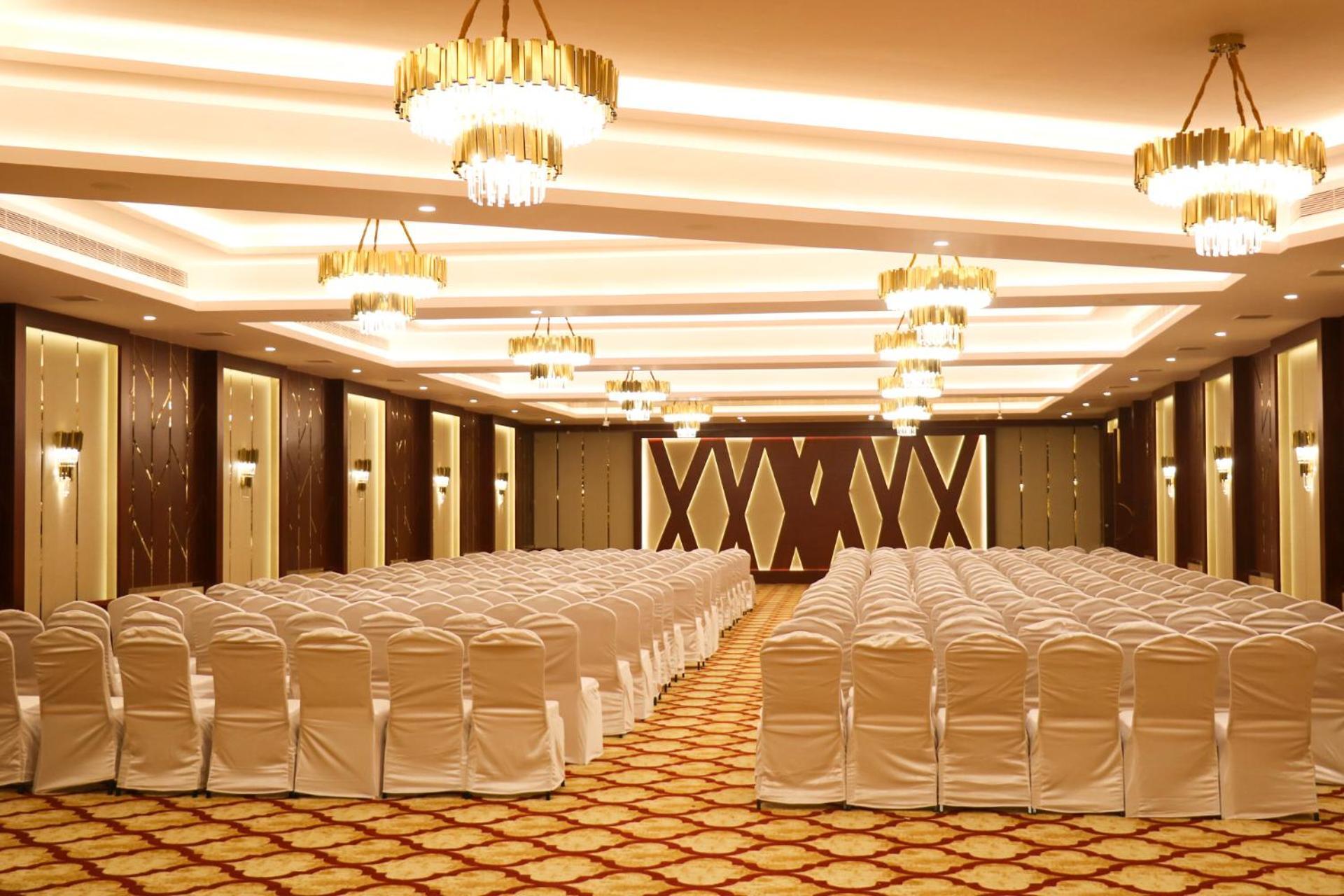 Jenneys Residency Otel Coimbatore Dış mekan fotoğraf