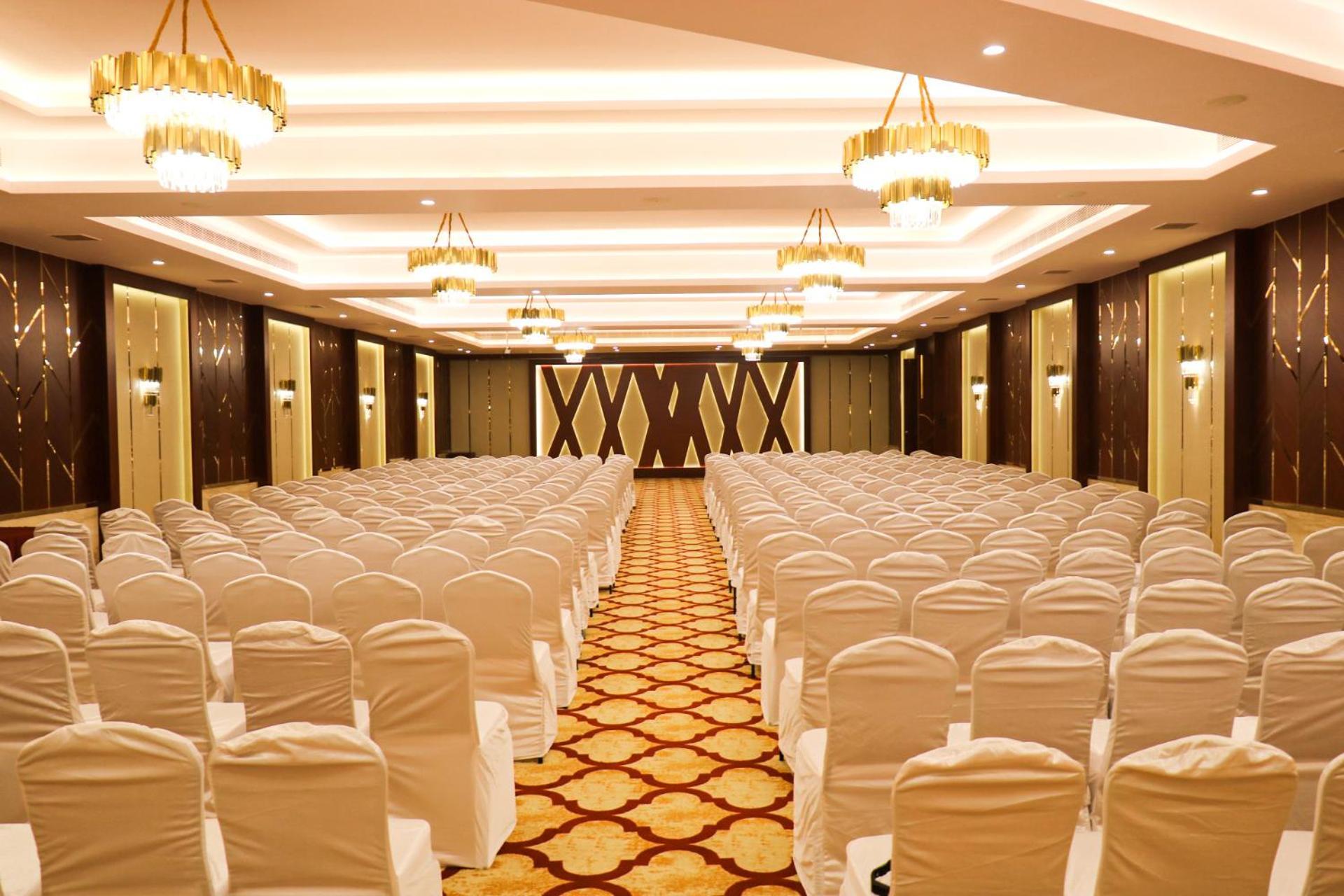 Jenneys Residency Otel Coimbatore Dış mekan fotoğraf