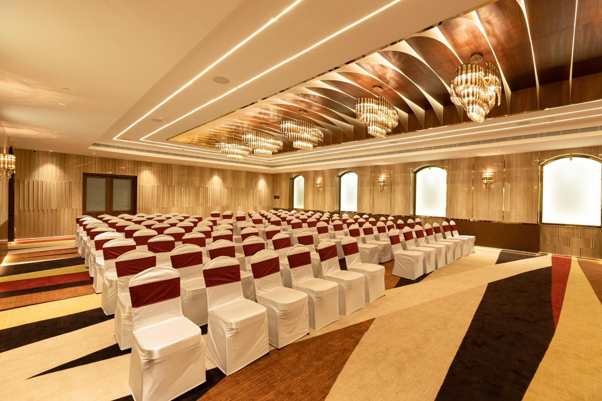 Jenneys Residency Otel Coimbatore Dış mekan fotoğraf