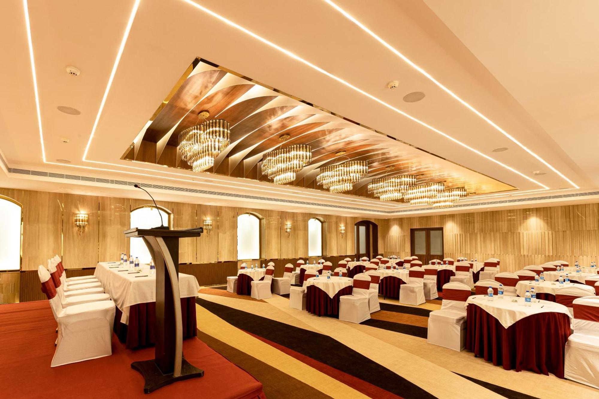 Jenneys Residency Otel Coimbatore Dış mekan fotoğraf